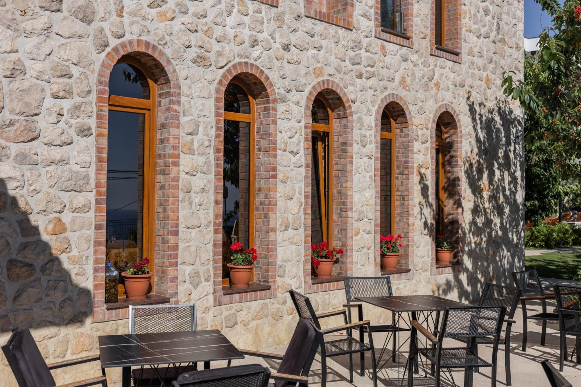 Apart & Spa Beganovic Dobra Voda Exteriör bild